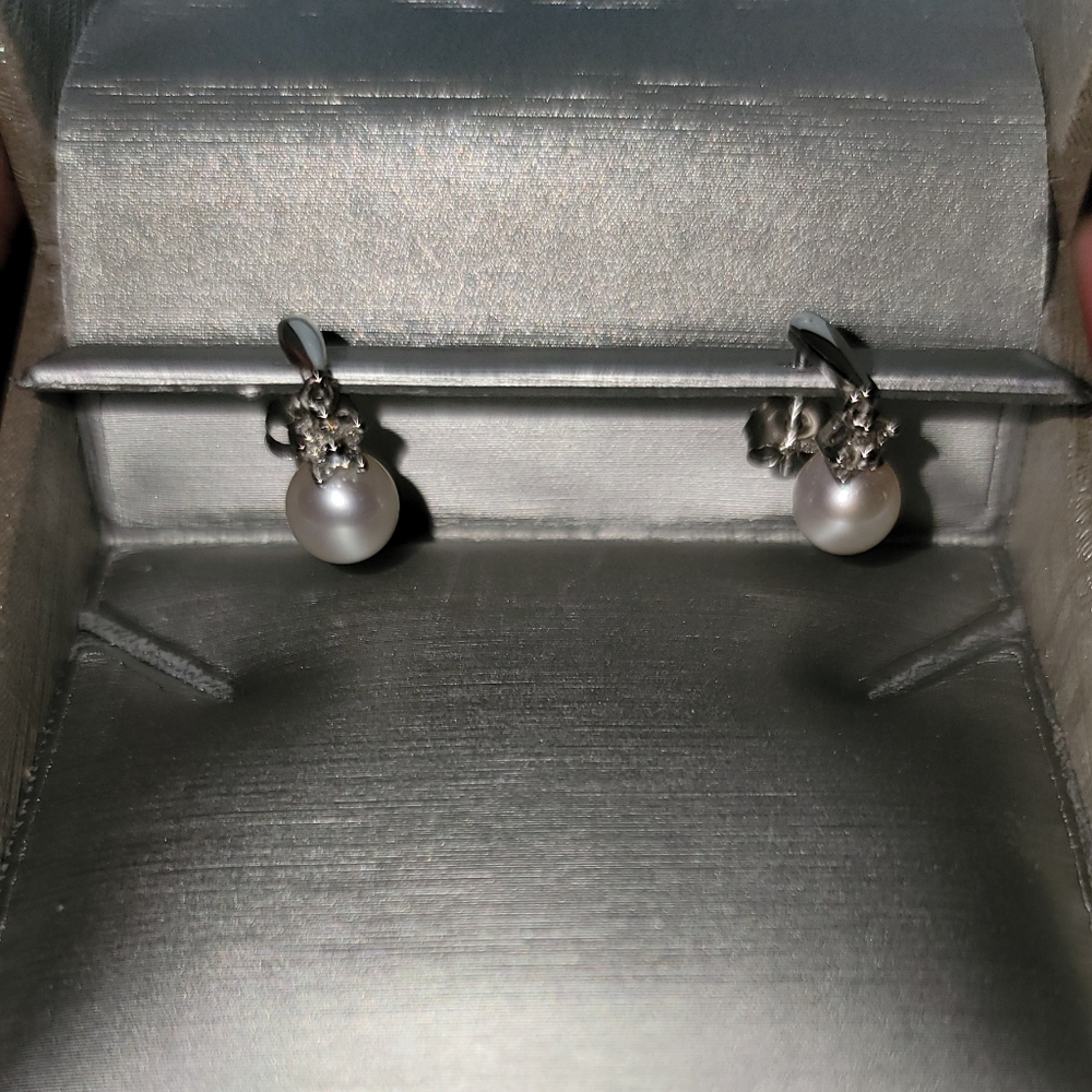 Pearl earrings